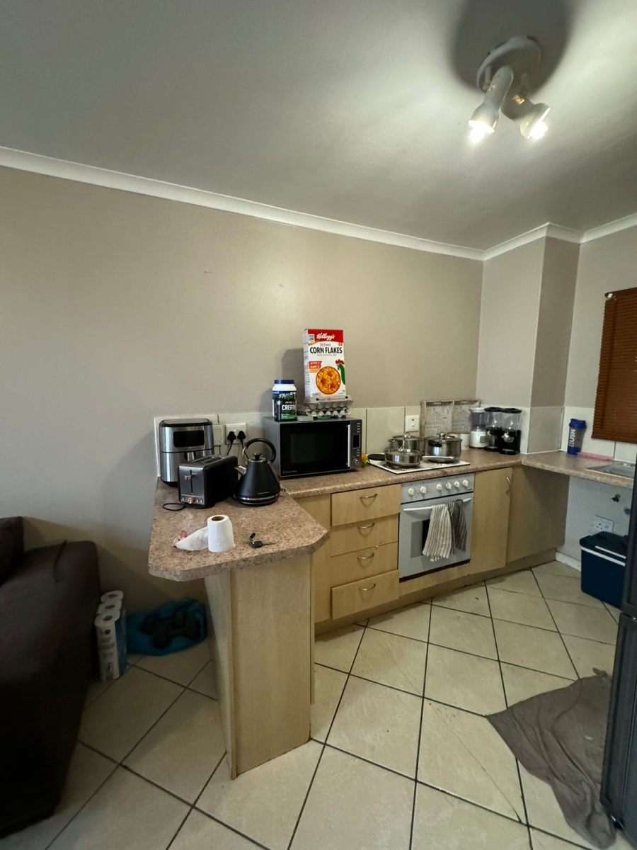2 Bedroom Property for Sale in Whispering Pines Western Cape